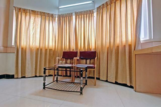 Bharati Lodge Hubli Exterior photo